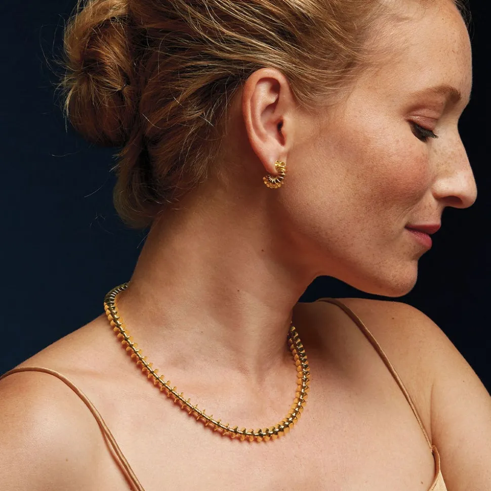 Earrings*The Met Store Golden Disc Huggie Earrings